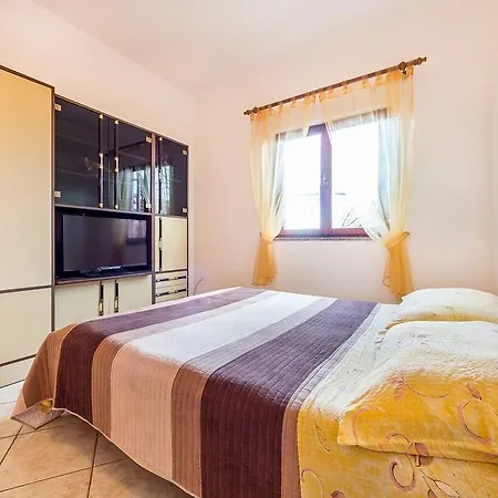 Apartment Grzi